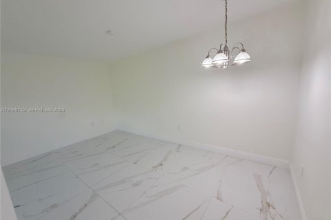 Condo in Miami Beach, Florida, 2 bedrooms  № 2370578 - photo 4