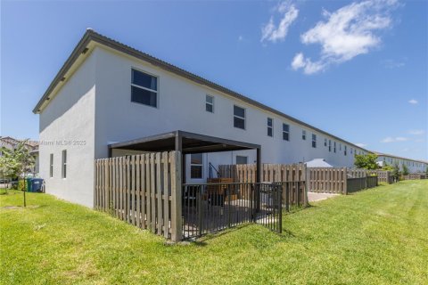 Adosado en venta en Miami, Florida, 3 dormitorios, 169.73 m2 № 1856944 - foto 30