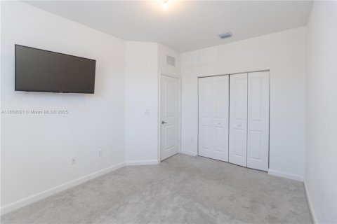 Adosado en venta en Miami, Florida, 3 dormitorios, 169.73 m2 № 1856944 - foto 28