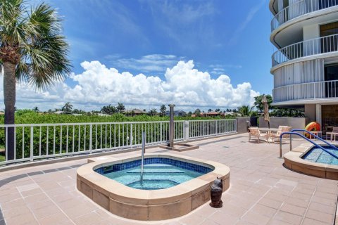 Condominio en alquiler en Highland Beach, Florida, 2 dormitorios, 155.33 m2 № 2271099 - foto 16