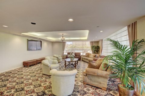 Condominio en alquiler en Highland Beach, Florida, 2 dormitorios, 155.33 m2 № 2271099 - foto 17