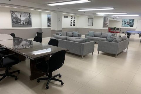 Condominio en alquiler en Miami Beach, Florida, 1 dormitorio, 65.03 m2 № 2060120 - foto 25