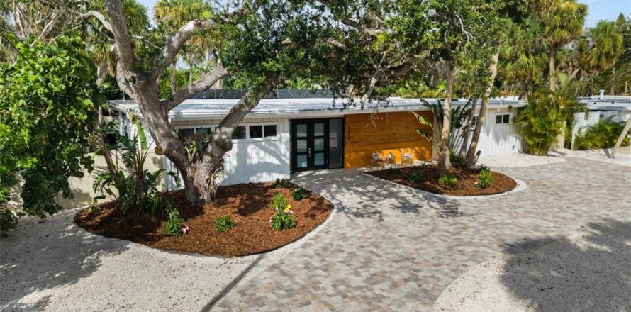 Villa ou maison à Sarasota, Floride 4 chambres, 227.61 m2 № 2379272