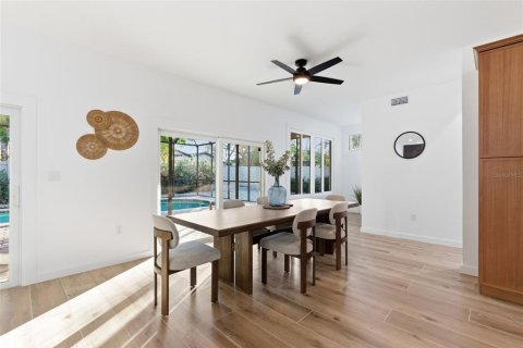 Villa ou maison à louer à Sarasota, Floride: 4 chambres, 227.61 m2 № 2379272 - photo 15