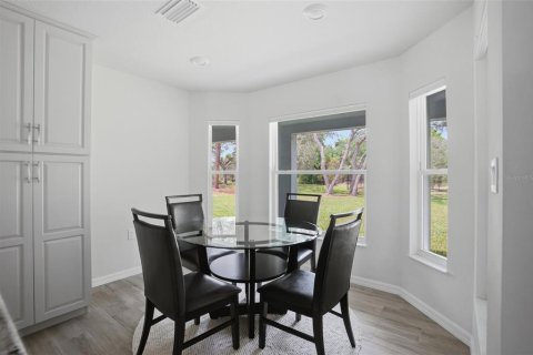 Casa en venta en Weeki Wachee, Florida, 3 dormitorios, 171.4 m2 № 2258252 - foto 16