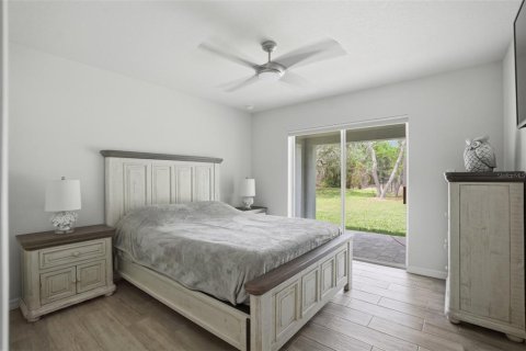 Casa en venta en Weeki Wachee, Florida, 3 dormitorios, 171.4 m2 № 2258252 - foto 21