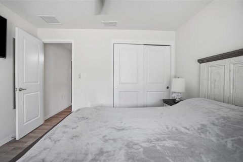 Casa en venta en Weeki Wachee, Florida, 3 dormitorios, 171.4 m2 № 2258252 - foto 22