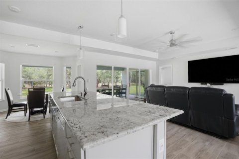 Casa en venta en Weeki Wachee, Florida, 3 dormitorios, 171.4 m2 № 2258252 - foto 9
