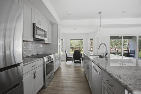 Casa en venta en Weeki Wachee, Florida, 3 dormitorios, 171.4 m2 № 2258252 - foto 10