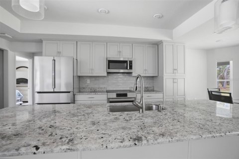 Casa en venta en Weeki Wachee, Florida, 3 dormitorios, 171.4 m2 № 2258252 - foto 12