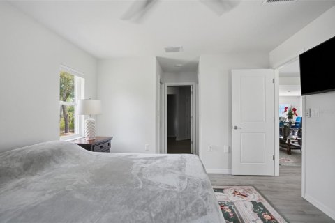 Casa en venta en Weeki Wachee, Florida, 3 dormitorios, 171.4 m2 № 2258252 - foto 19