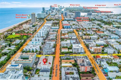 Propiedad comercial en venta en Miami Beach, Florida № 1812356 - foto 2