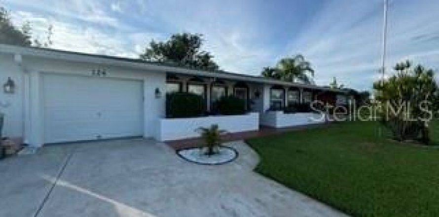 Villa ou maison à Rotonda, Floride 4 chambres, 170.85 m2 № 1359717