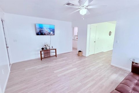 Villa ou maison à louer à Rotonda, Floride: 4 chambres, 170.85 m2 № 1359717 - photo 18