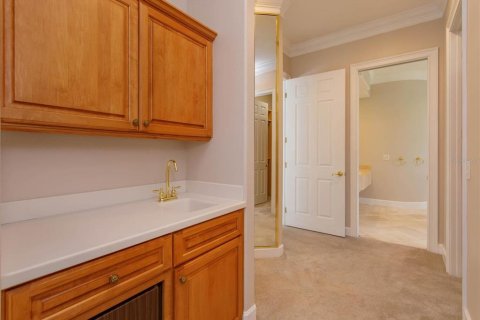 House in Orlando, Florida 5 bedrooms, 605.63 sq.m. № 1868960 - photo 19