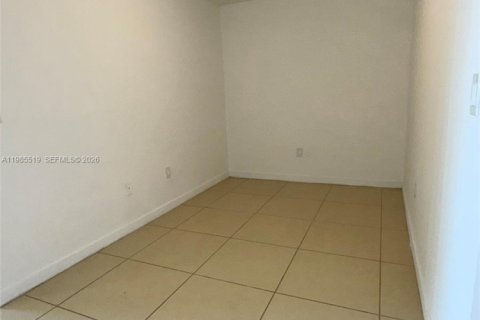 Купить кондоминиум в Майами, Флорида 2 спальни, 102.19м2, № 2051387 - фото 3