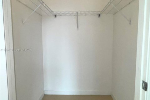 Купить кондоминиум в Майами, Флорида 2 спальни, 102.19м2, № 2051387 - фото 13