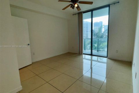 Купить кондоминиум в Майами, Флорида 2 спальни, 102.19м2, № 2051387 - фото 8