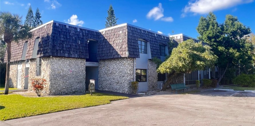 Condo in Oakland Park, Florida, 2 bedrooms № 1972474