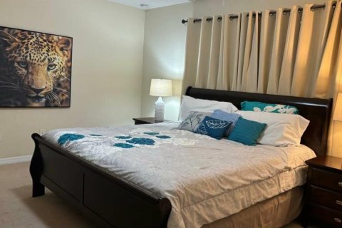 Adosado en venta en Kissimmee, Florida, 4 dormitorios, 176.7 m2 № 1552528 - foto 6