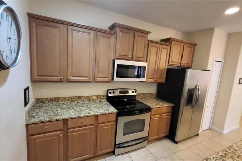Adosado en venta en Kissimmee, Florida, 4 dormitorios, 176.7 m2 № 1552528 - foto 30