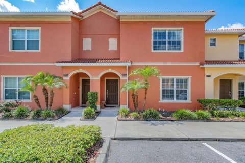 Adosado en venta en Kissimmee, Florida, 4 dormitorios, 176.7 m2 № 1552528 - foto 1