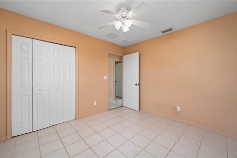 House in Cape Coral, Florida 3 bedrooms, 109.25 sq.m. № 1789097 - photo 22