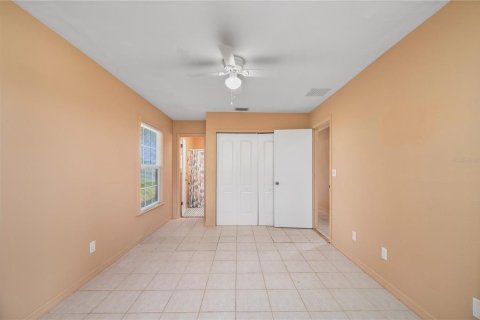 House in Cape Coral, Florida 3 bedrooms, 109.25 sq.m. № 1789097 - photo 17