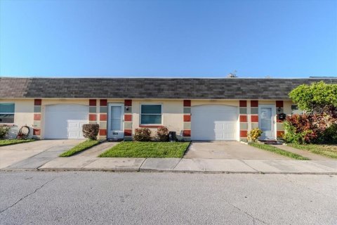 Casa en New Port Richey, Florida 2 dormitorios, 67.08 m2 № 2111790