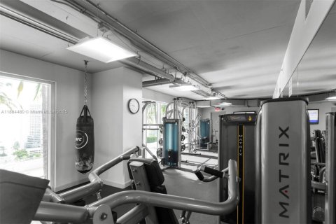 Condominio en alquiler en Miami, Florida, 1 dormitorio, 65.5 m2 № 1931158 - foto 19