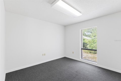 Commercial property in Tampa, Florida 196.21 sq.m. № 2092511 - photo 17