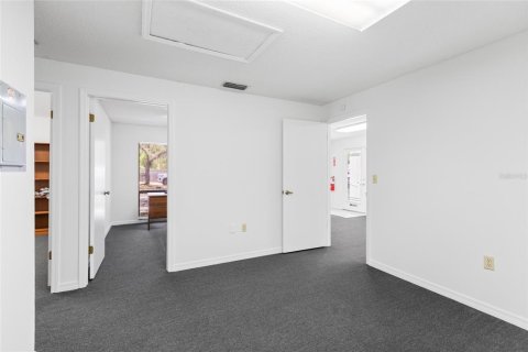 Commercial property in Tampa, Florida 196.21 sq.m. № 2092511 - photo 25
