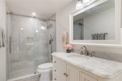 Купить кондоминиум в Санни-Айлс-Бич, Флорида 2 спальни, 113.34м2, № 2066155 - фото 14