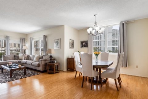 Купить кондоминиум в Санни-Айлс-Бич, Флорида 2 спальни, 113.34м2, № 2066155 - фото 12