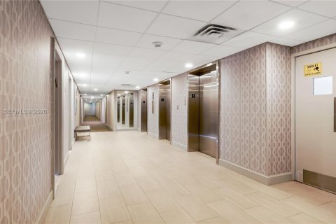 Купить кондоминиум в Санни-Айлс-Бич, Флорида 2 спальни, 113.34м2, № 2066155 - фото 29