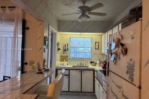 Copropriété à vendre à Hallandale Beach, Floride: 1 chambre, 52.4 m2 № 1809192 - photo 20