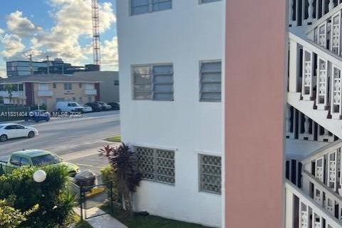 Copropriété à vendre à Hallandale Beach, Floride: 1 chambre, 52.4 m2 № 1809192 - photo 6