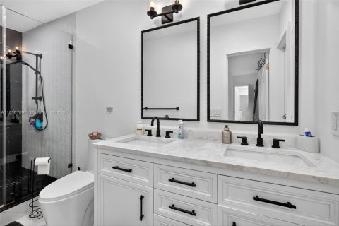 Снять в аренду виллу или дом в Холливуд, Флорида 3 спальни, 139.45м2, № 1942628 - фото 27