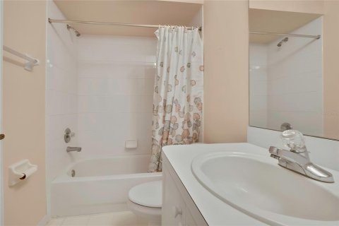 House in Spring Hill, Florida 2 bedrooms, 161.28 sq.m. № 2114589 - photo 25