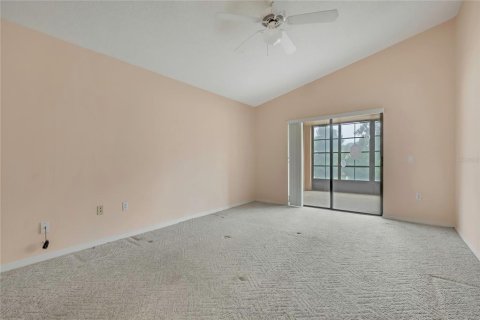 House in Spring Hill, Florida 2 bedrooms, 161.28 sq.m. № 2114589 - photo 27