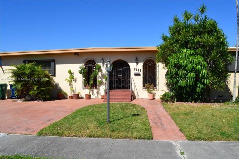 Villa ou maison à louer à Miami, Floride: 4 chambres, 194.82 m2 № 1956923 - photo 19