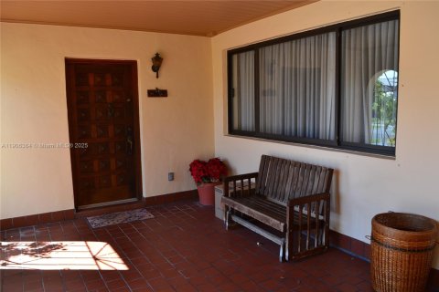 Villa ou maison à louer à Miami, Floride: 4 chambres, 194.82 m2 № 1956923 - photo 20