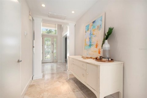Casa en venta en Tampa, Florida, 5 dormitorios, 284.47 m2 № 1826146 - foto 3