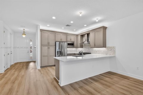 Villa ou maison à louer à Port St. Lucie, Floride: 2 chambres № 2060425 - photo 8
