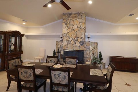 House in Ocala, Florida 7 bedrooms, 509.57 sq.m. № 2342543 - photo 16