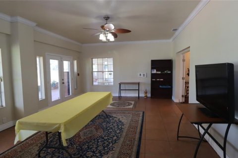 House in Ocala, Florida 7 bedrooms, 509.57 sq.m. № 2342543 - photo 23