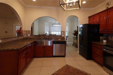 House in Ocala, Florida 7 bedrooms, 509.57 sq.m. № 2342543 - photo 11