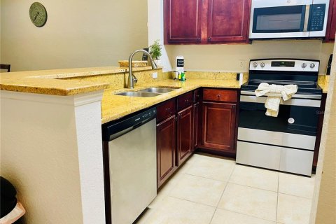 Condo in Davenport, Florida, 3 bedrooms № 2339481 - photo 12