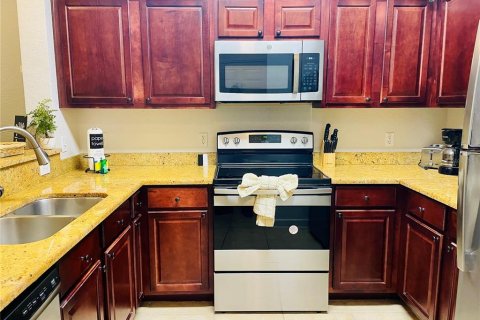 Condo in Davenport, Florida, 3 bedrooms № 2339481 - photo 11