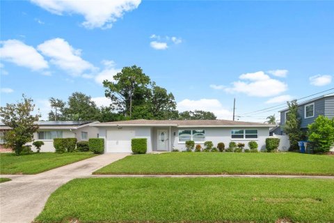 Villa ou maison à Largo, Floride 3 chambres, 118.91 m2 № 2329460